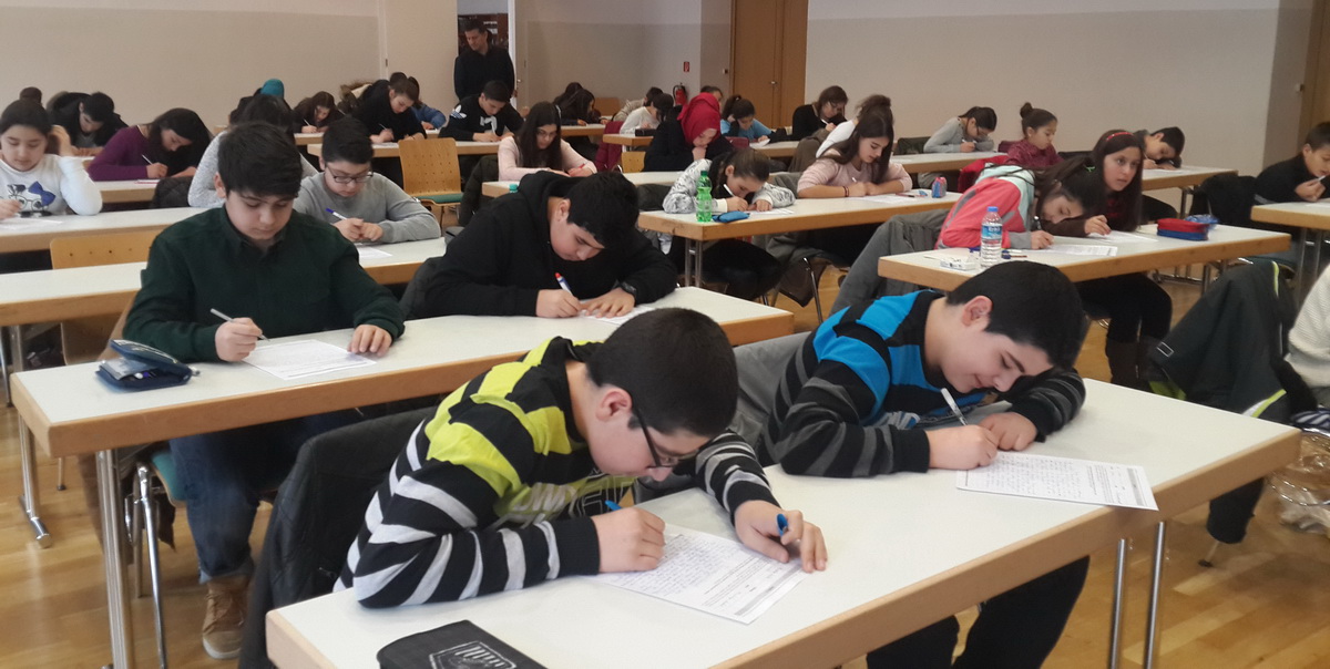 Berlin’deki Türk Çocuklarına Türkçe Sınav
